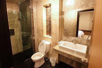 The Plubpla Serviced Apartment Bangkok Dış mekan fotoğraf