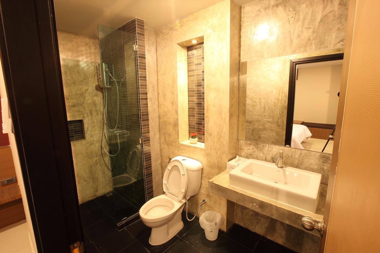The Plubpla Serviced Apartment Bangkok Dış mekan fotoğraf