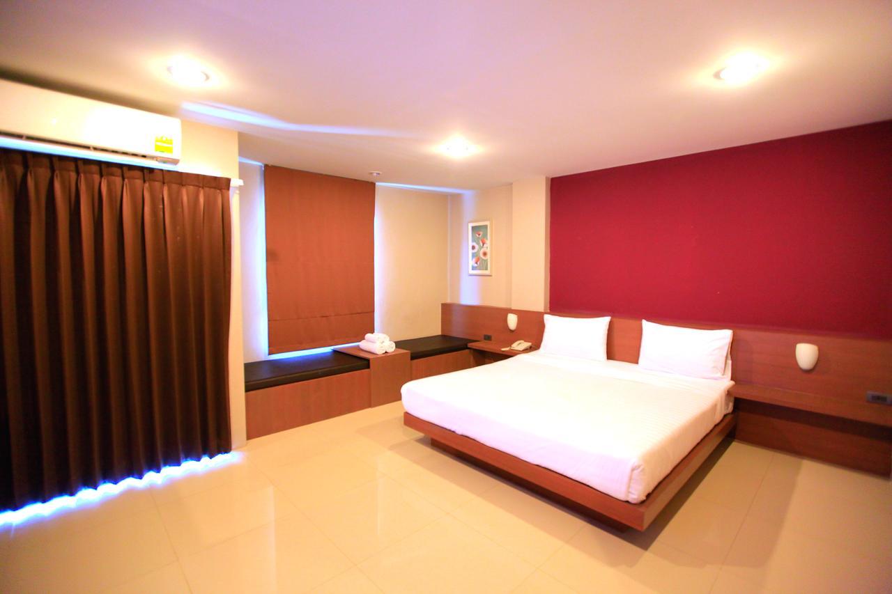 The Plubpla Serviced Apartment Bangkok Dış mekan fotoğraf