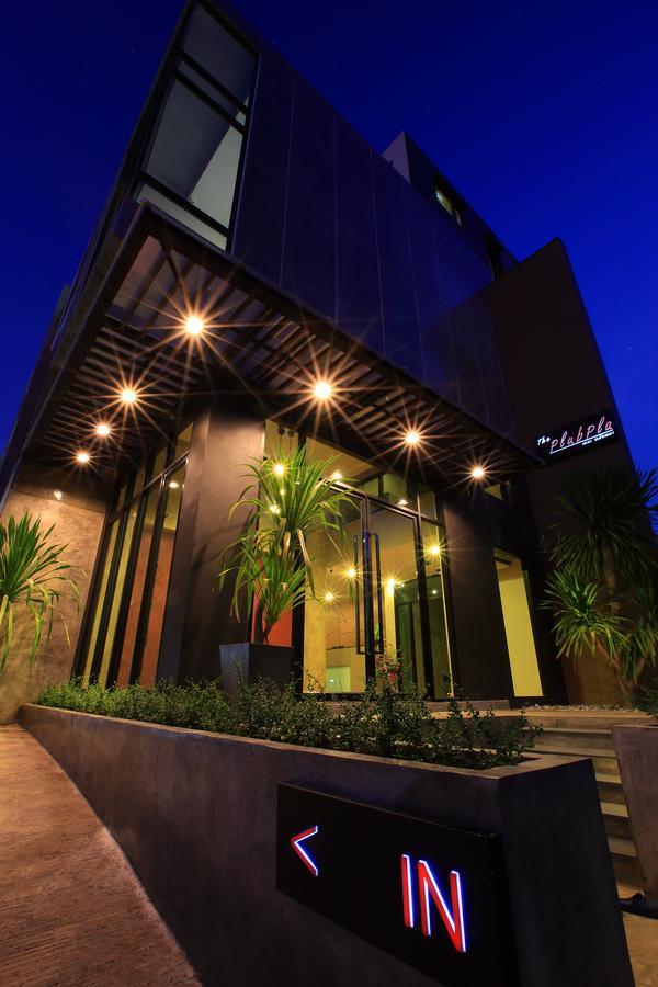 The Plubpla Serviced Apartment Bangkok Dış mekan fotoğraf