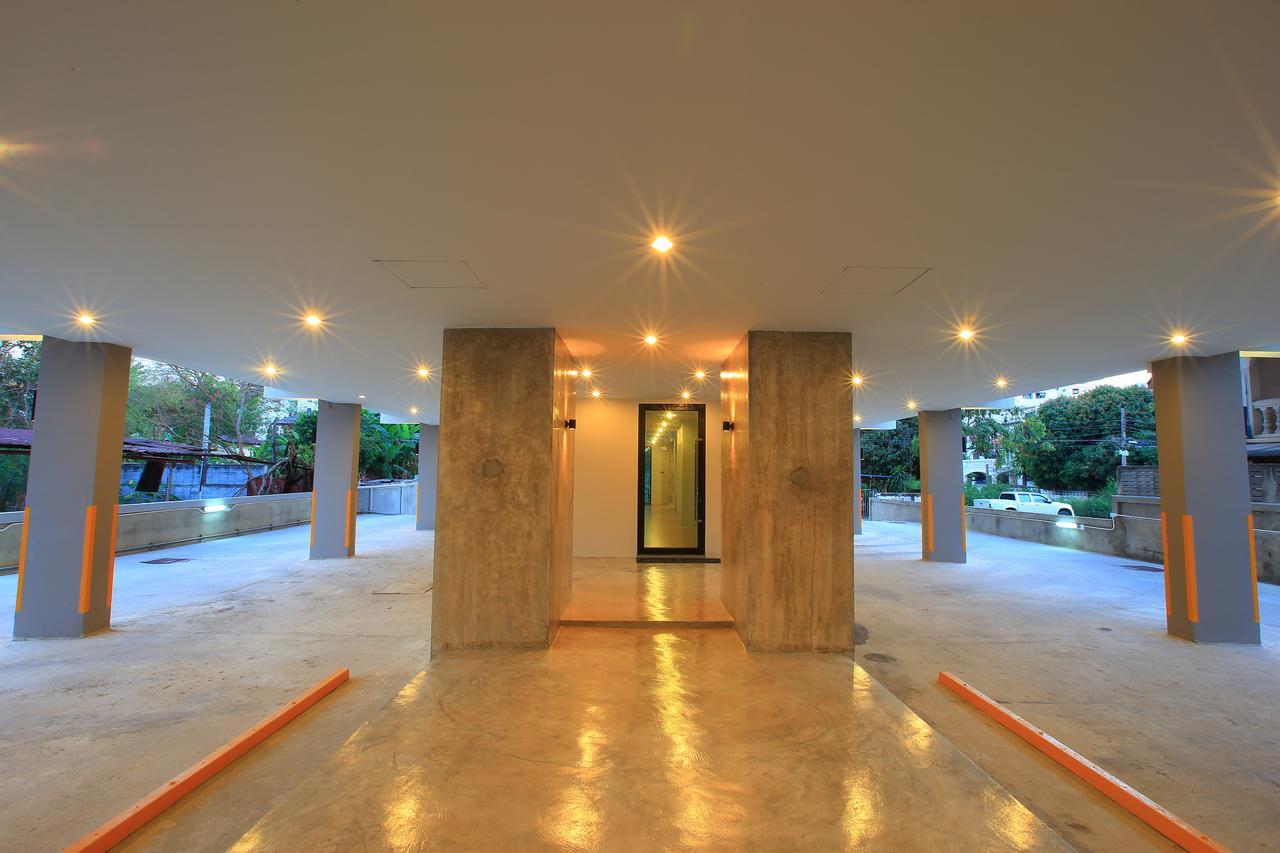 The Plubpla Serviced Apartment Bangkok Dış mekan fotoğraf